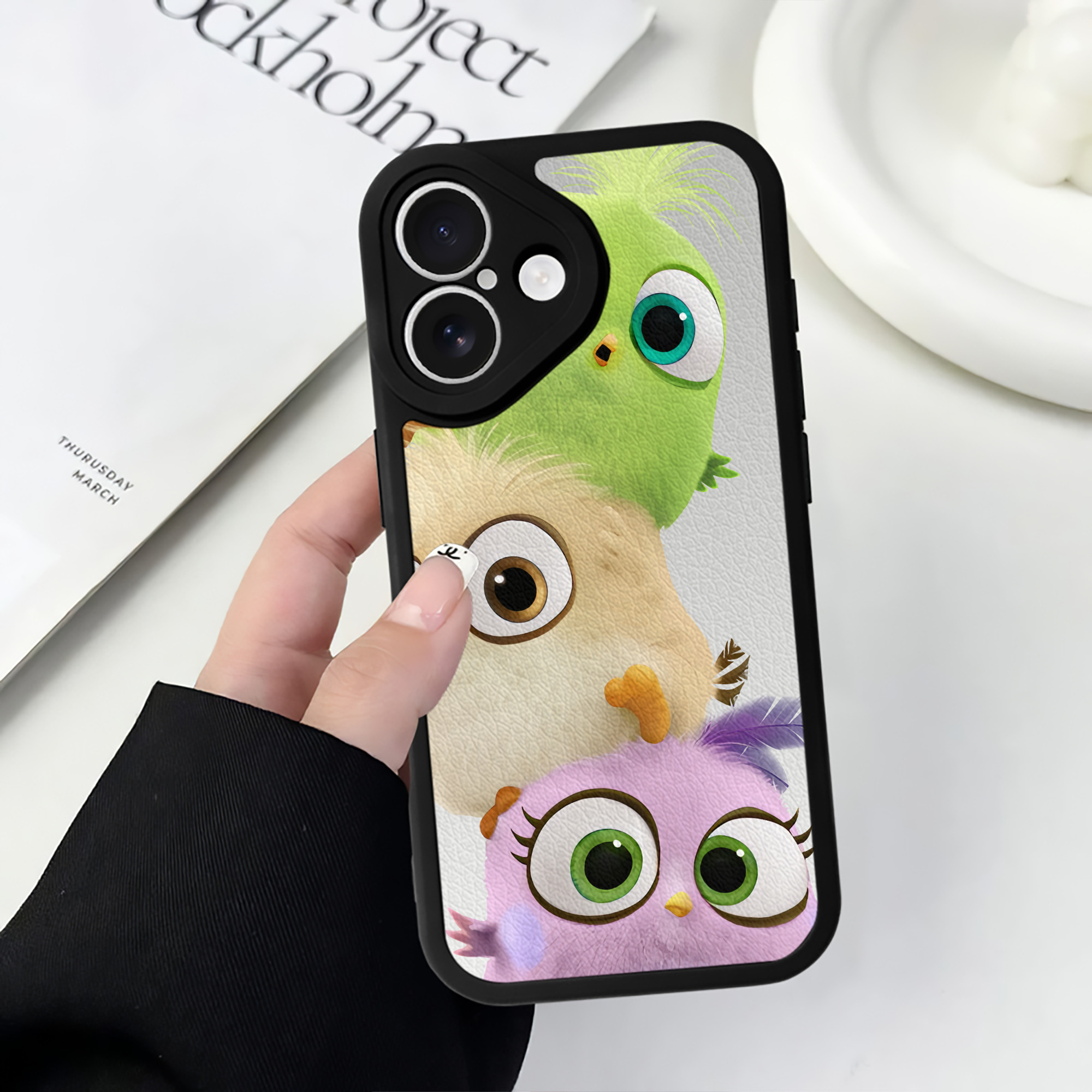 （画像用） Angry Birds アングリーバード 【iPhone 16シリーズ対応】シリコンスマホケース（レザー調） 材質：シリコン